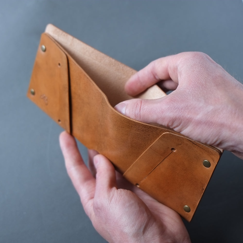 
            
                Load image into Gallery viewer, minimalist leather wallet
            
        